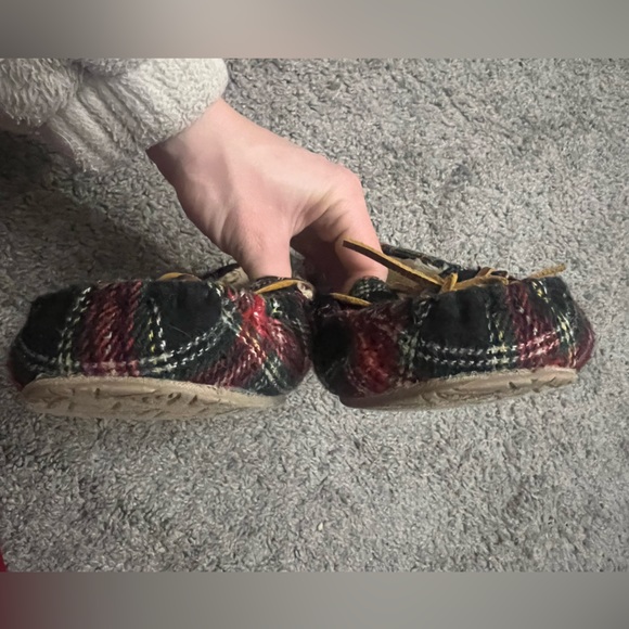 🎄🎅🏼Minnetonka Lodge Trapper Slippers🎅🏼🎄 - Picture 6 of 6